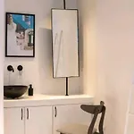 Mykonos Vibes Town Room